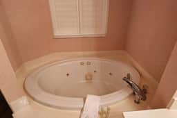 1 Bedroom Villa 9941 - Image 5