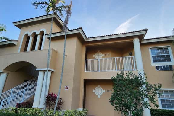 Studio Villa 8231 - Image 1