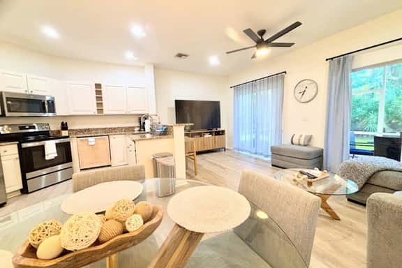 1 Bedroom Villa 8267 - Image 1