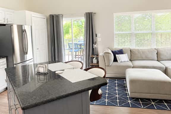 1 Bedroom Villa 9887 - Image 1