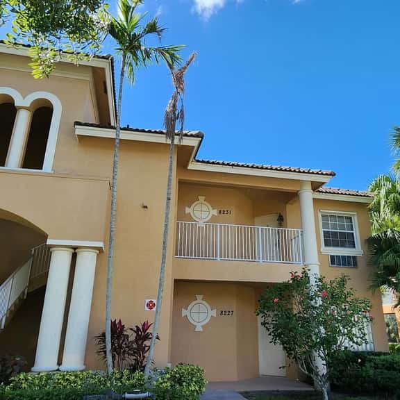 2 Bedroom Villa 8231 - Image 1