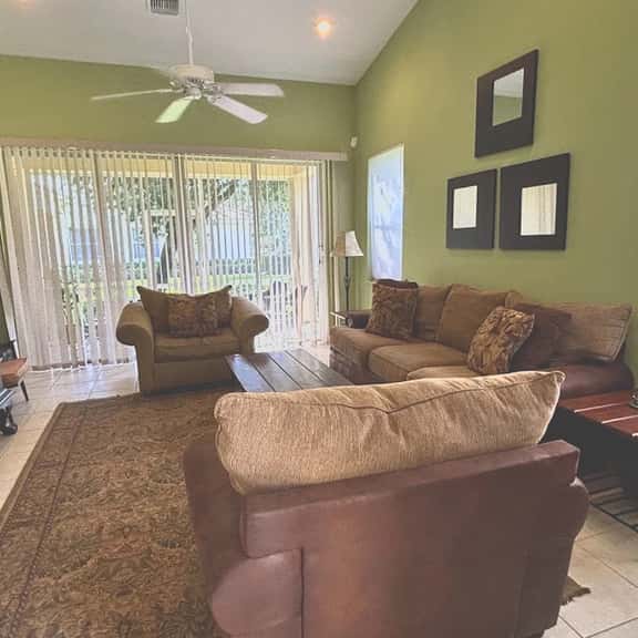 3 Bedroom Townhome 8160 - Image 1