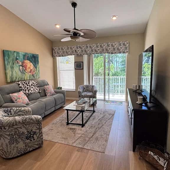 3 Bedroom Townhome 9306 - Image 1