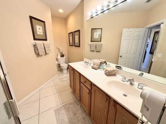 2 Bedroom Villa 8255 - Image 5