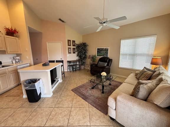 2 Bedroom Villa 9941 - Image 5