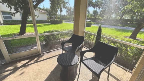 3 Bedroom Townhome 8160 - Image 5