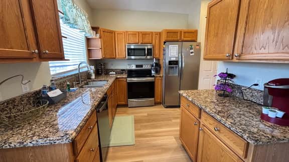 3 Bedroom Townhome 9306 - Image 4