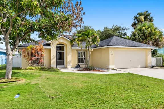 Carlton Coastal Cottage - Image 3